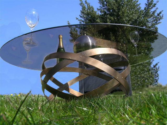 Douelledereve - Table de jardin-Douelledereve-Table basse en métal et verre finition bronze 90x3