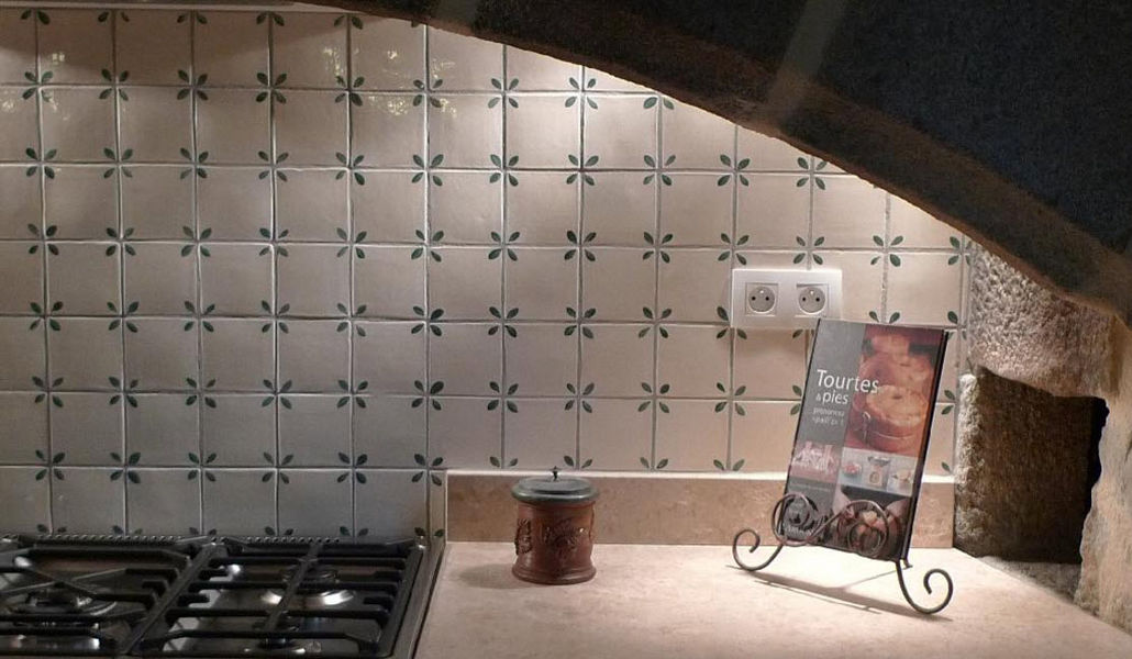 Ceramiques du Beaujolais Wall tile Wall tiles Walls & Ceilings Kitchen | Cottage