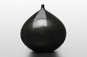 GABRIELLE DESMARAIS -  - Stem Vase