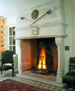Les Cheminees Magnan - gothique du xvi ème - Open Fireplace