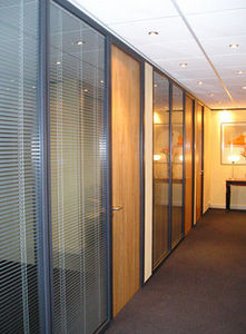 Avon Partitioning Services - full height double glazed with timber doors - Parete Divisoria Ufficio