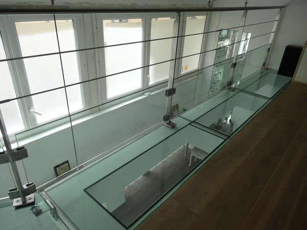 TRESCALINI - Pavimento di vetro-TRESCALINI-plancher, sol en verre